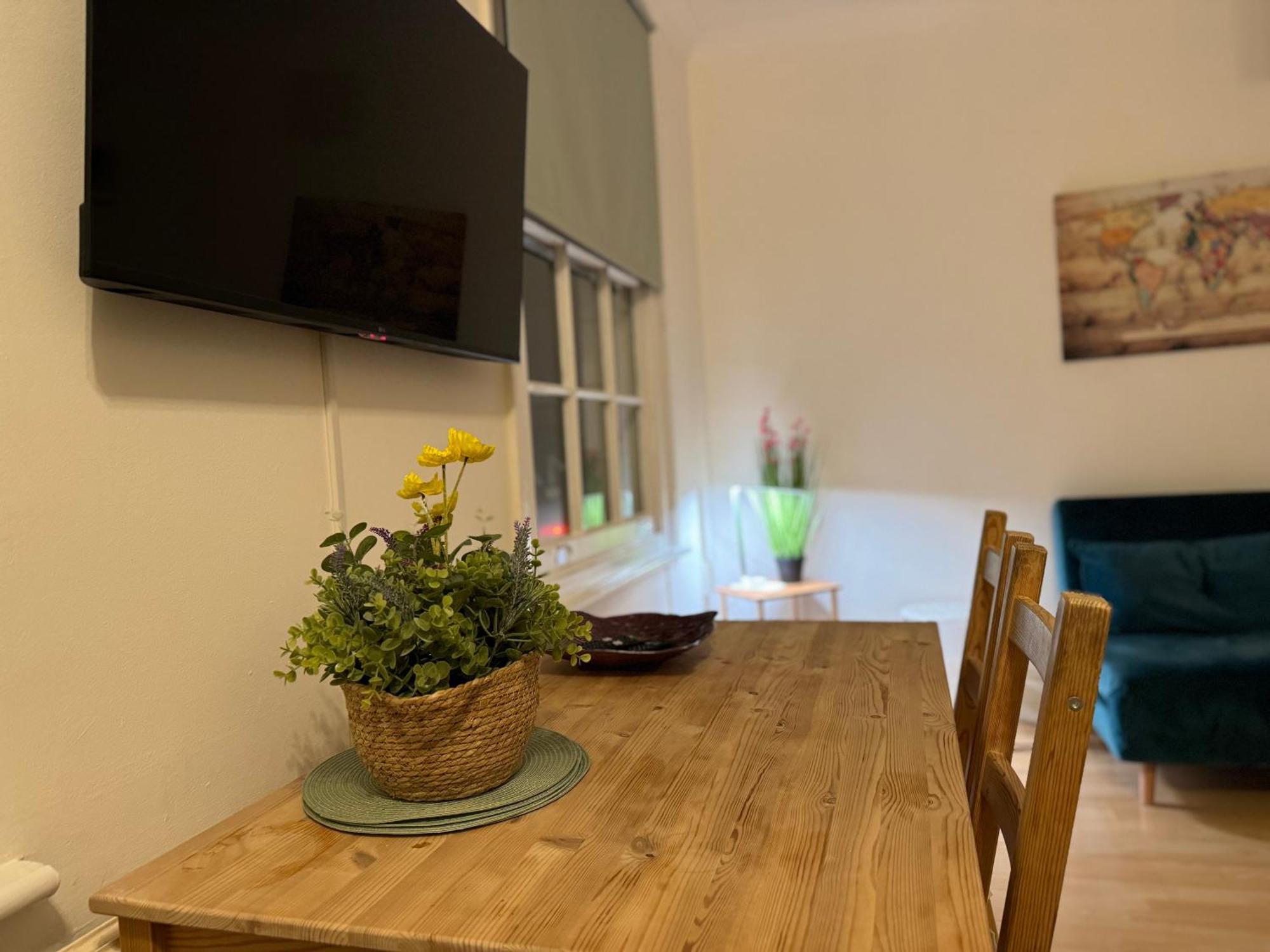 Prime Location Apartamento In Camden Town Londra Exterior foto