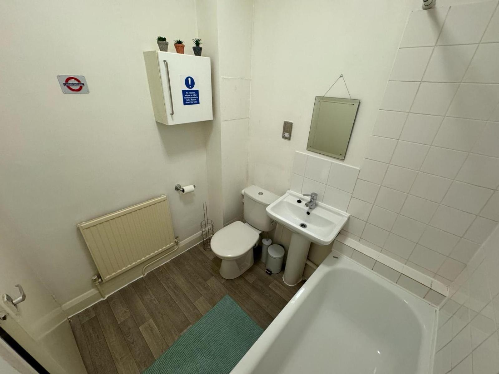 Prime Location Apartamento In Camden Town Londra Exterior foto